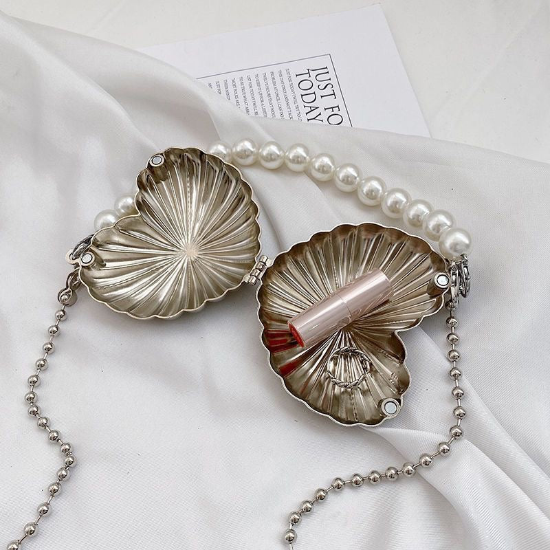 Heart Mini Metal Clutch - Silver