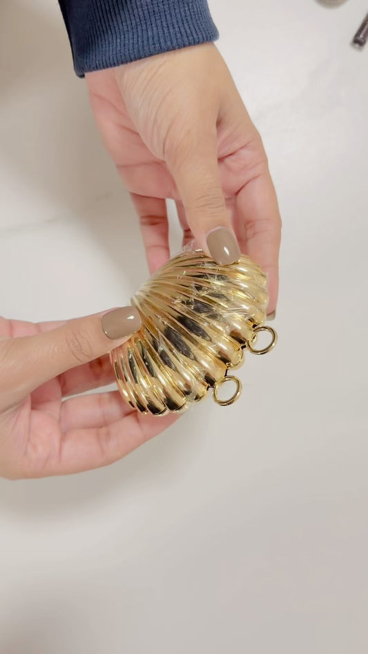 Shell Double Chain Mini Metal Clutch - Gold